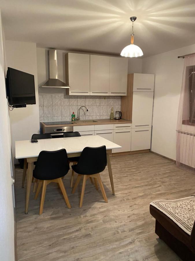 סמולג'אנאק Apartman Laura מראה חיצוני תמונה