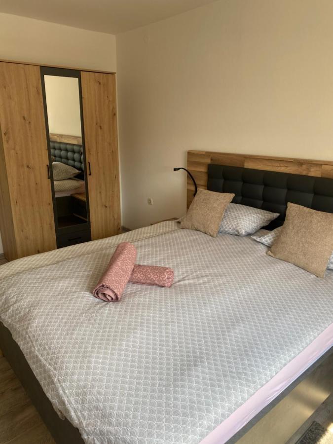 סמולג'אנאק Apartman Laura מראה חיצוני תמונה