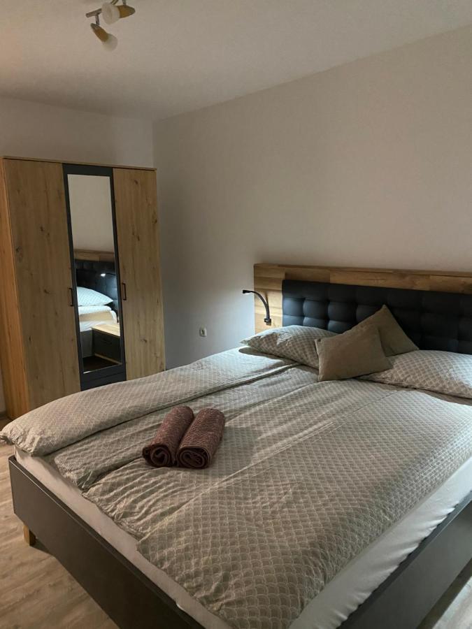 סמולג'אנאק Apartman Laura מראה חיצוני תמונה